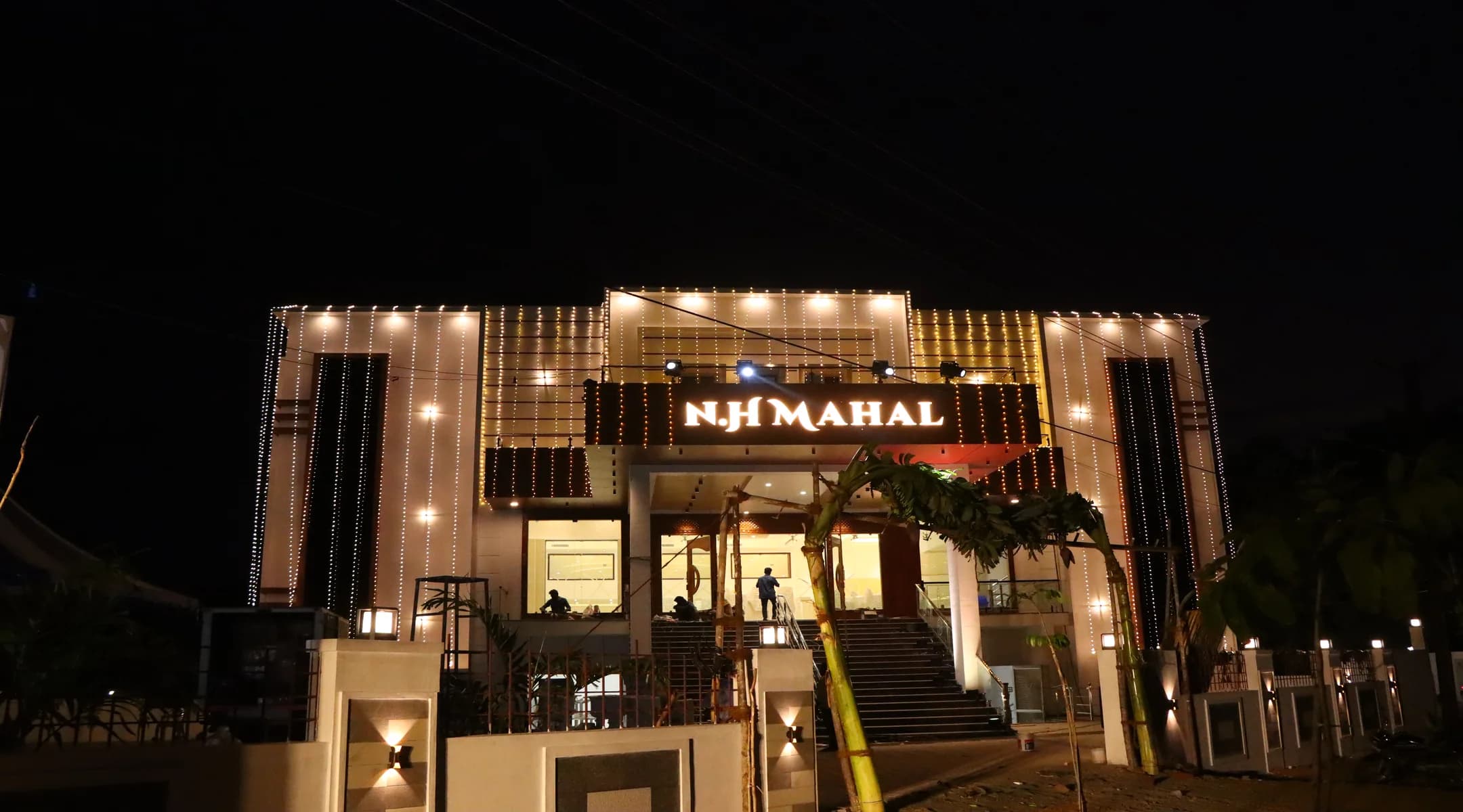 The Majestic Venue  <br>  for your <br> Grand Wedding